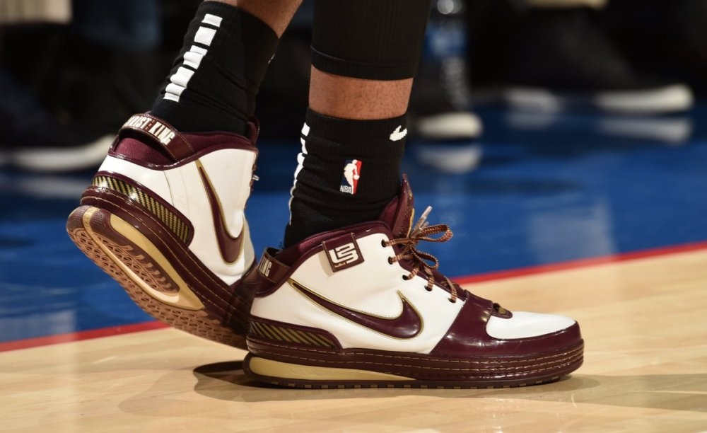 卡利亚里vs萨索洛 比萨vs拉齐奥（卡利亚里对阵萨索洛，比萨迎战拉齐奥）