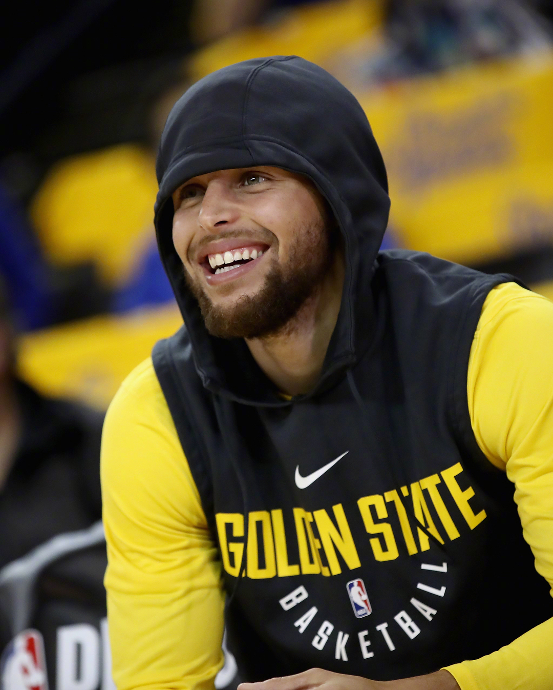 延续全运会火热状态！徐杰CBA杯首战独揽25分11助攻（全运手感延续！徐杰CBA杯首秀轰下25分11助攻）