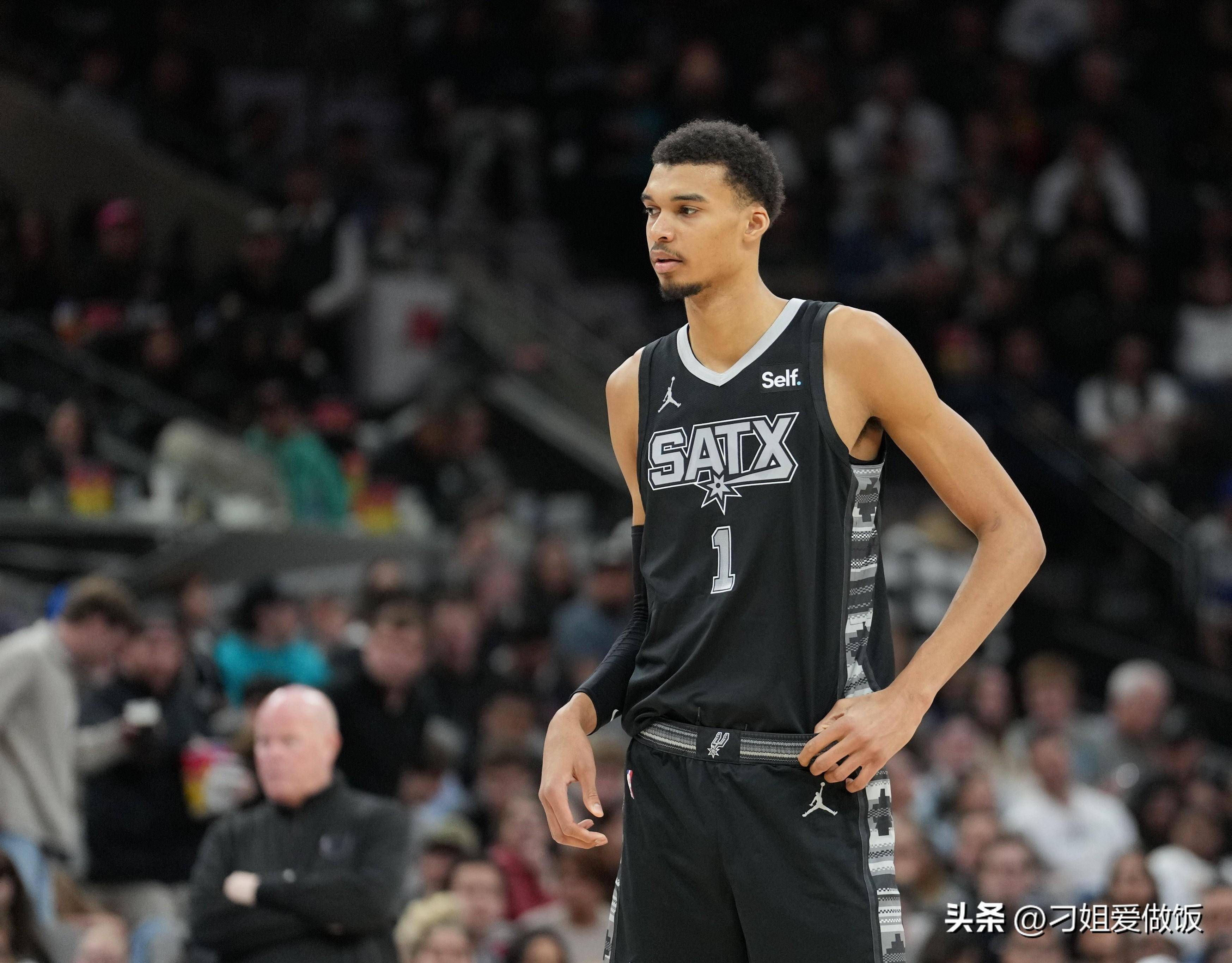 纳格尔斯曼：今天拿3分最重要，我们下半场的表现配得上胜利（纳格尔斯曼：三分最关键，下半场发挥证明我们该赢）