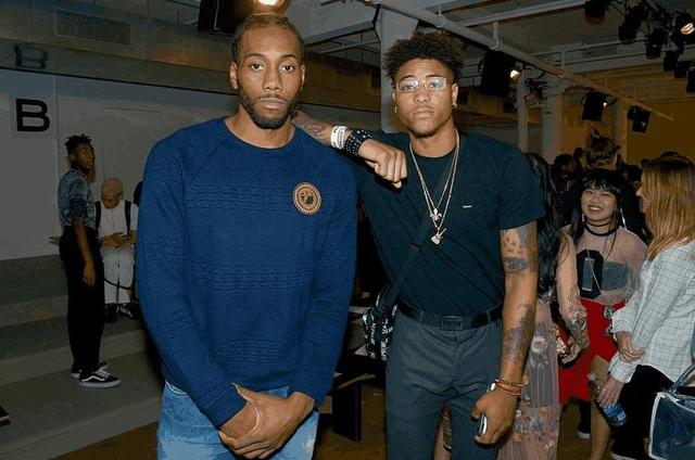 某球员可能回国发展，传闻不断（某球员或将回国发展，传闻持续发酵）