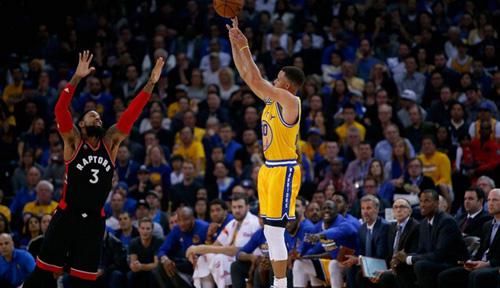 篮球CBA球队比赛精彩瞬间（CBA赛场球队高光瞬间集锦）