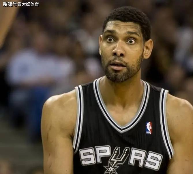 意大利女排险胜土耳其队，第二次获世锦赛冠军，瓦尔加斯空砍33分（意大利女排险胜土耳其，二夺世锦赛桂冠，瓦尔加斯33分难救主）